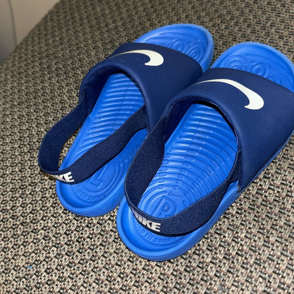 Nike slides toddler